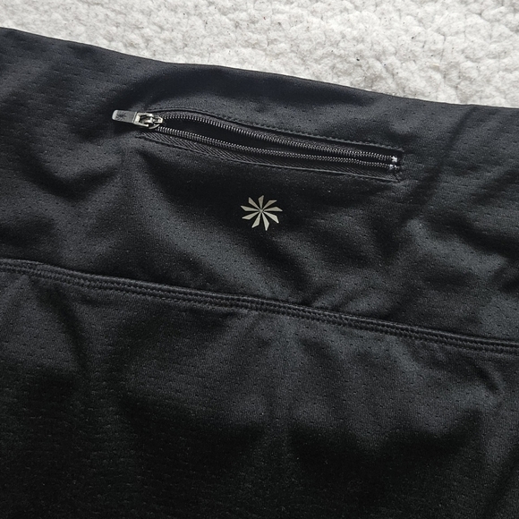 Athleta  Skort Tennis Skirt Black With Scroll Design and Front Pockets Size XL - Picture 8 of 10